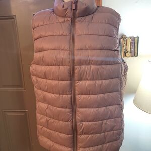 Primark Rose Puffer Vest